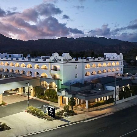 Doubletree By Hilton Chatsworth Los Angeles Extérieur photo