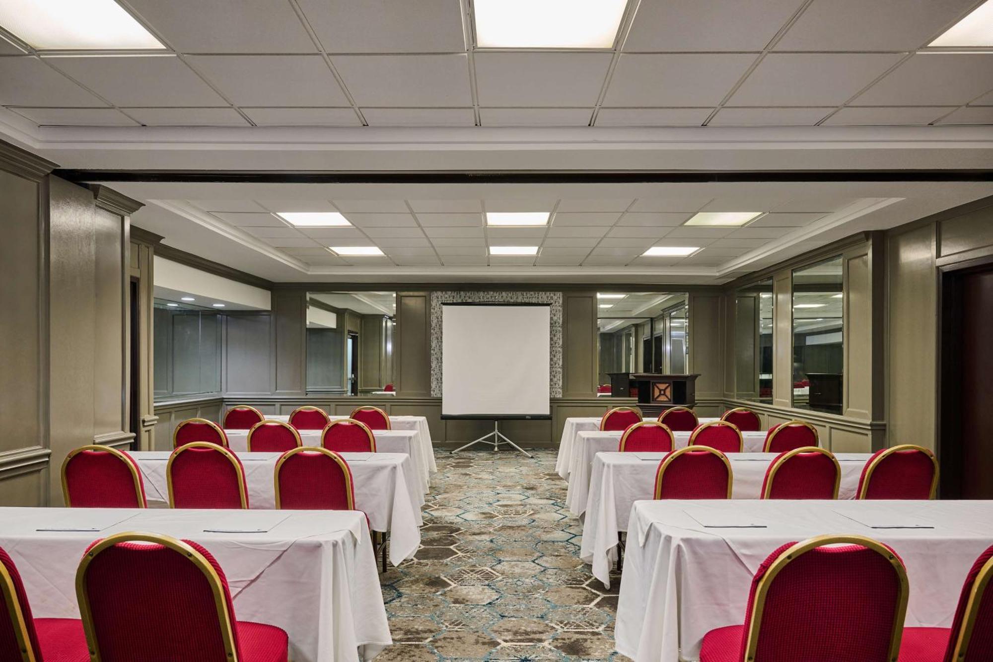 Doubletree By Hilton Chatsworth Los Angeles Extérieur photo