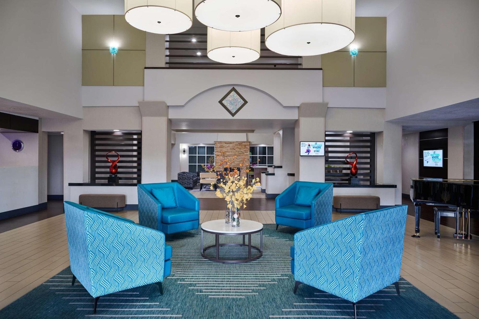 Doubletree By Hilton Chatsworth Los Angeles Extérieur photo