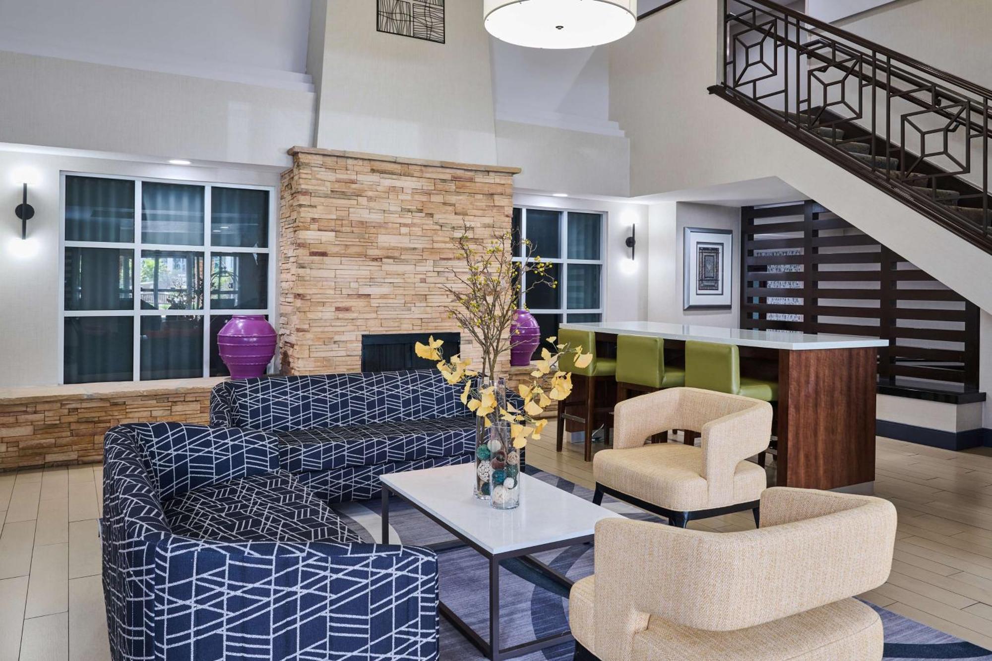 Doubletree By Hilton Chatsworth Los Angeles Extérieur photo