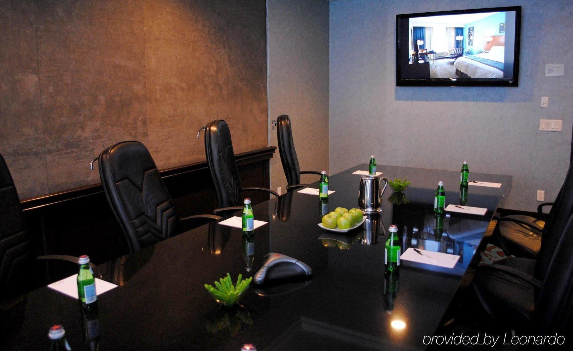 Doubletree By Hilton Chatsworth Los Angeles Extérieur photo